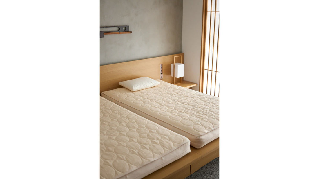 夏を乗り切る快眠寝具~ムシムシした寝苦しさを解消する『麻パッド』~