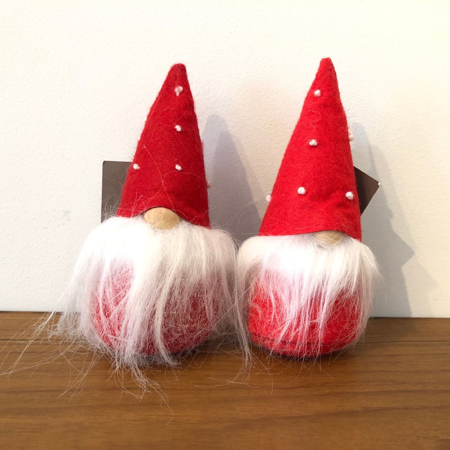 クリスマスを楽しむ 水玉模様のサンタトムテ