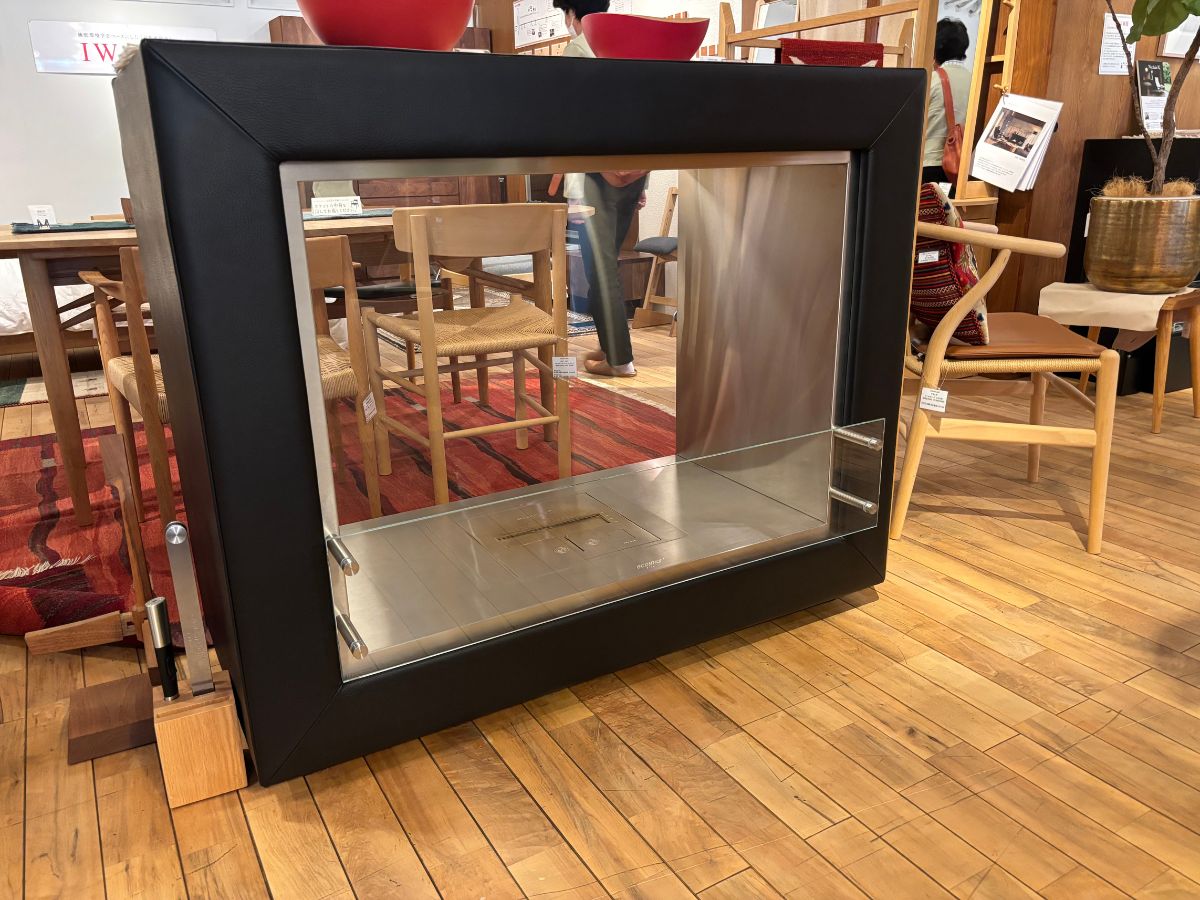 〈展示入替え商品〉　ecosmartfire【Vision/Leather】　大幅なプライスダウン＋燃料80Ｌとアクセサリーホルダーをプレゼント！