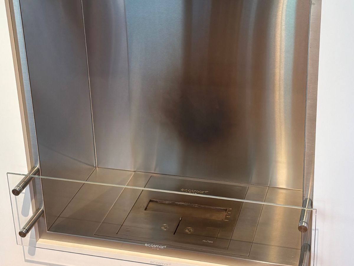 〈展示入替え商品〉　ecosmartfire【Cube/ホワイト】　大幅なプライスダウン＋燃料80Ｌとアクセサリーホルダーをプレゼント！