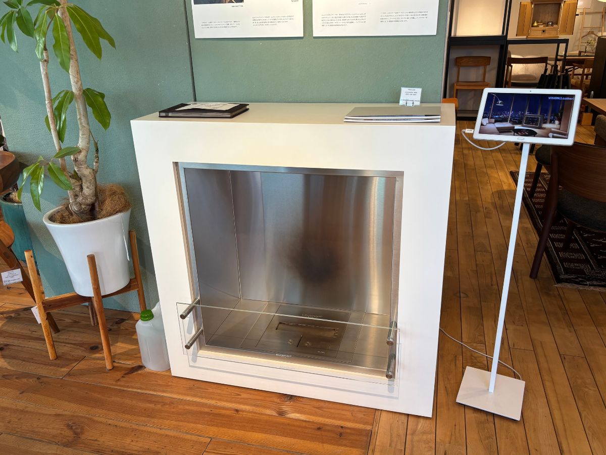 〈展示入替え商品〉　ecosmartfire【Cube/ホワイト】　大幅なプライスダウン＋燃料80Ｌとアクセサリーホルダーをプレゼント！