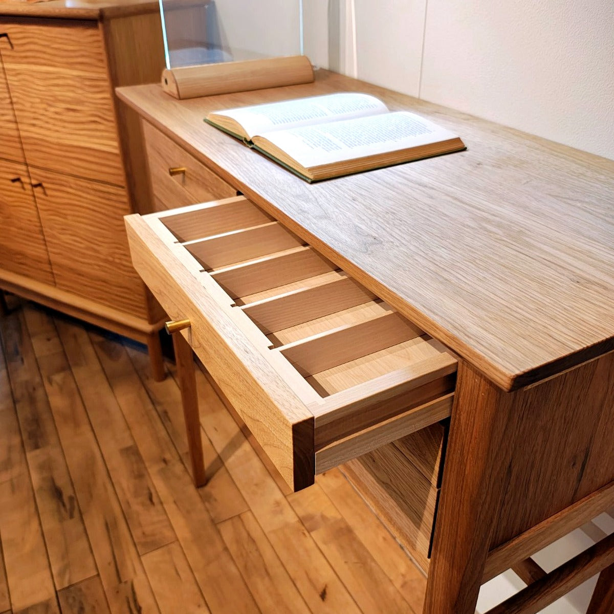 ページ作成中　コンソール チェスト/北の住まい設計社